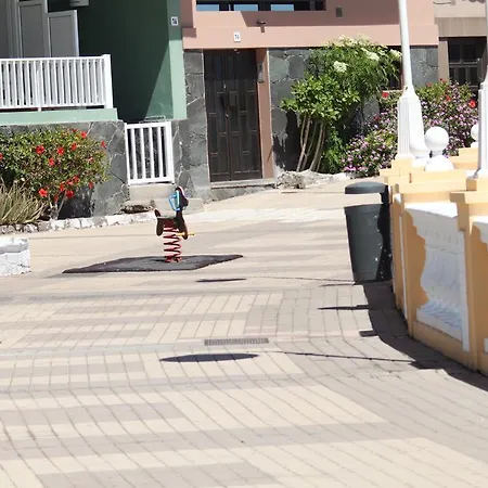 Claveles 2 公寓